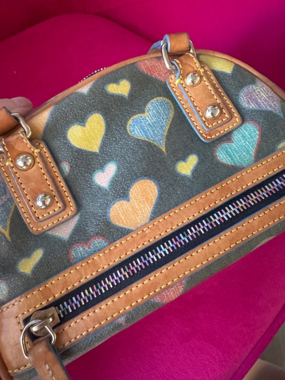 Dooney & Bourke Y2K Heart Print Mini Barrel Bag + Coin Pouch - Picture 10 of 12